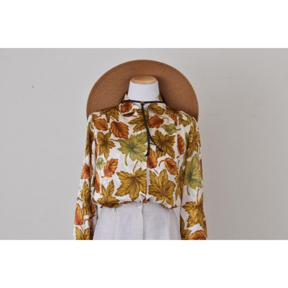 Vintage 80s Fall Leaves Polyester Button up Blouse by‎ Notations Petite | size 8 - Picture 10 of 10